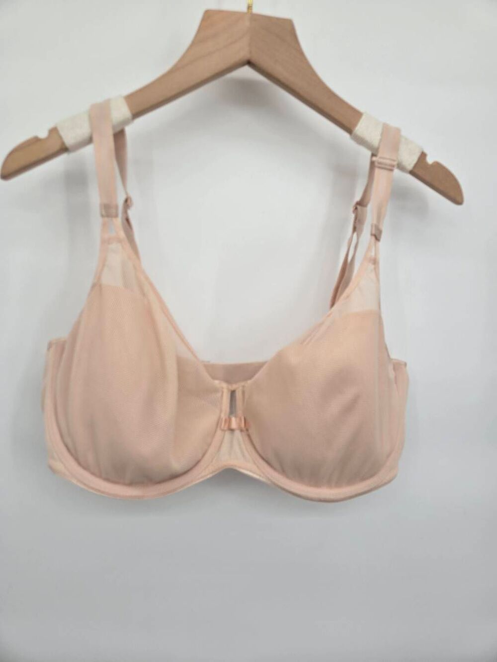 Chantelle 'Aeria' Underwire Spacer Bra 34DDD Beige